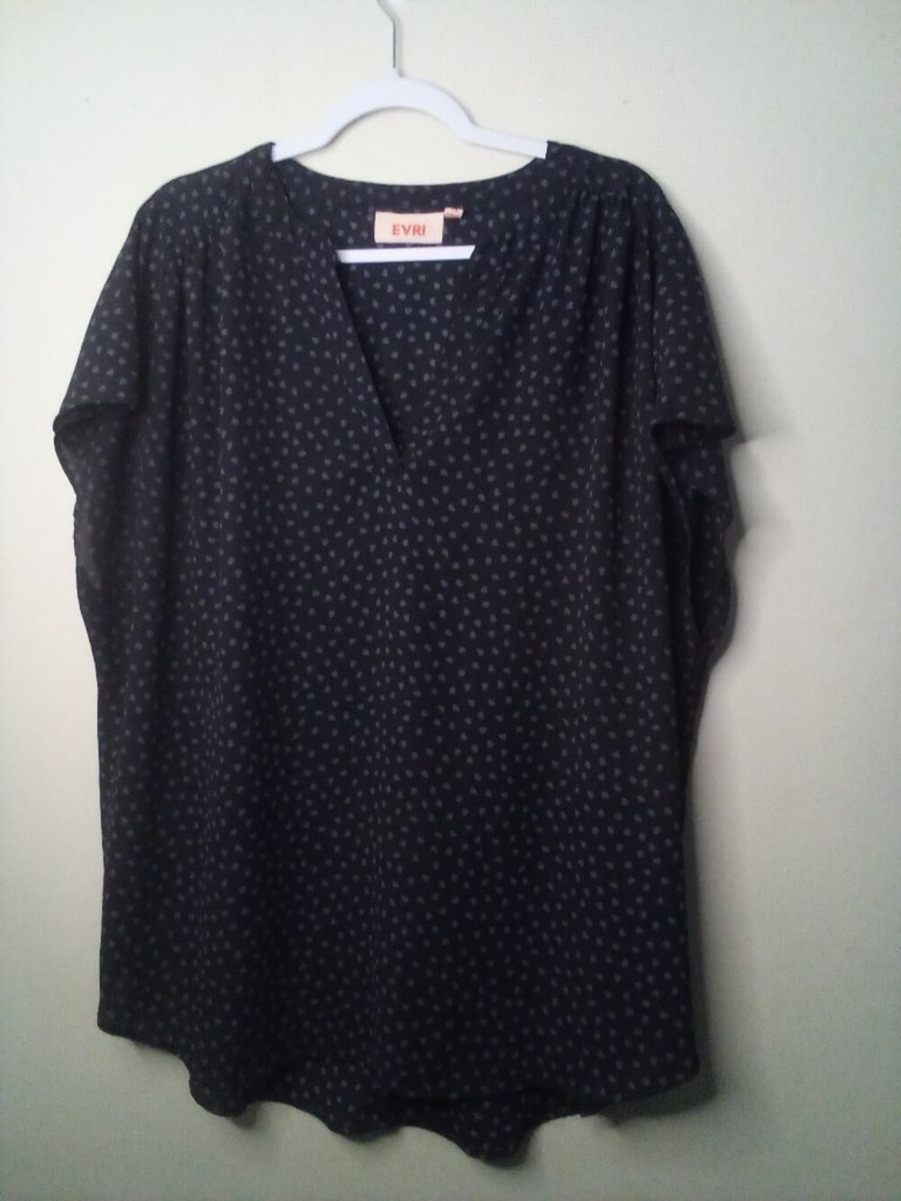 Evri Blouse Women 2X Short Sleeve Pattern Black Gray